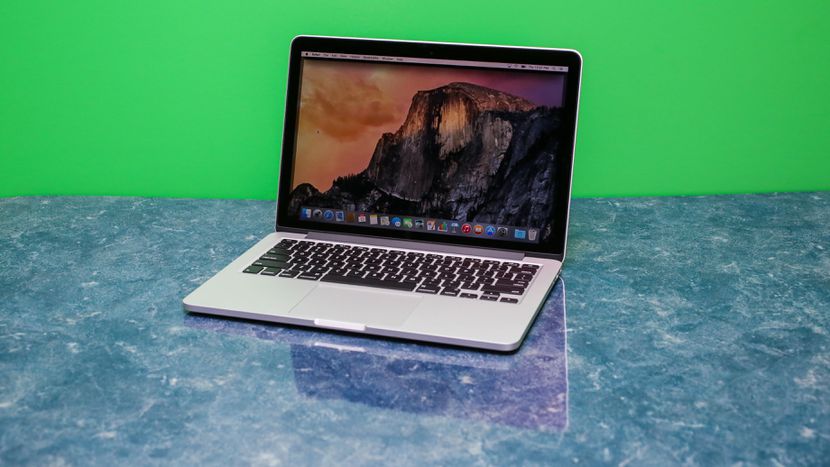 السعودية تستدعي جهاز MacBook Pro لوجود خلل في مكونات البطارية