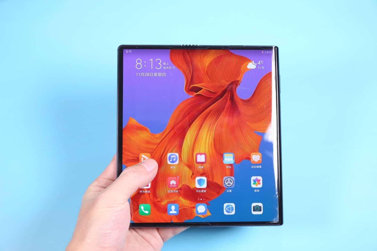 لأول مرة حاسب آيباد ipad بمميزات خاصة جدا
